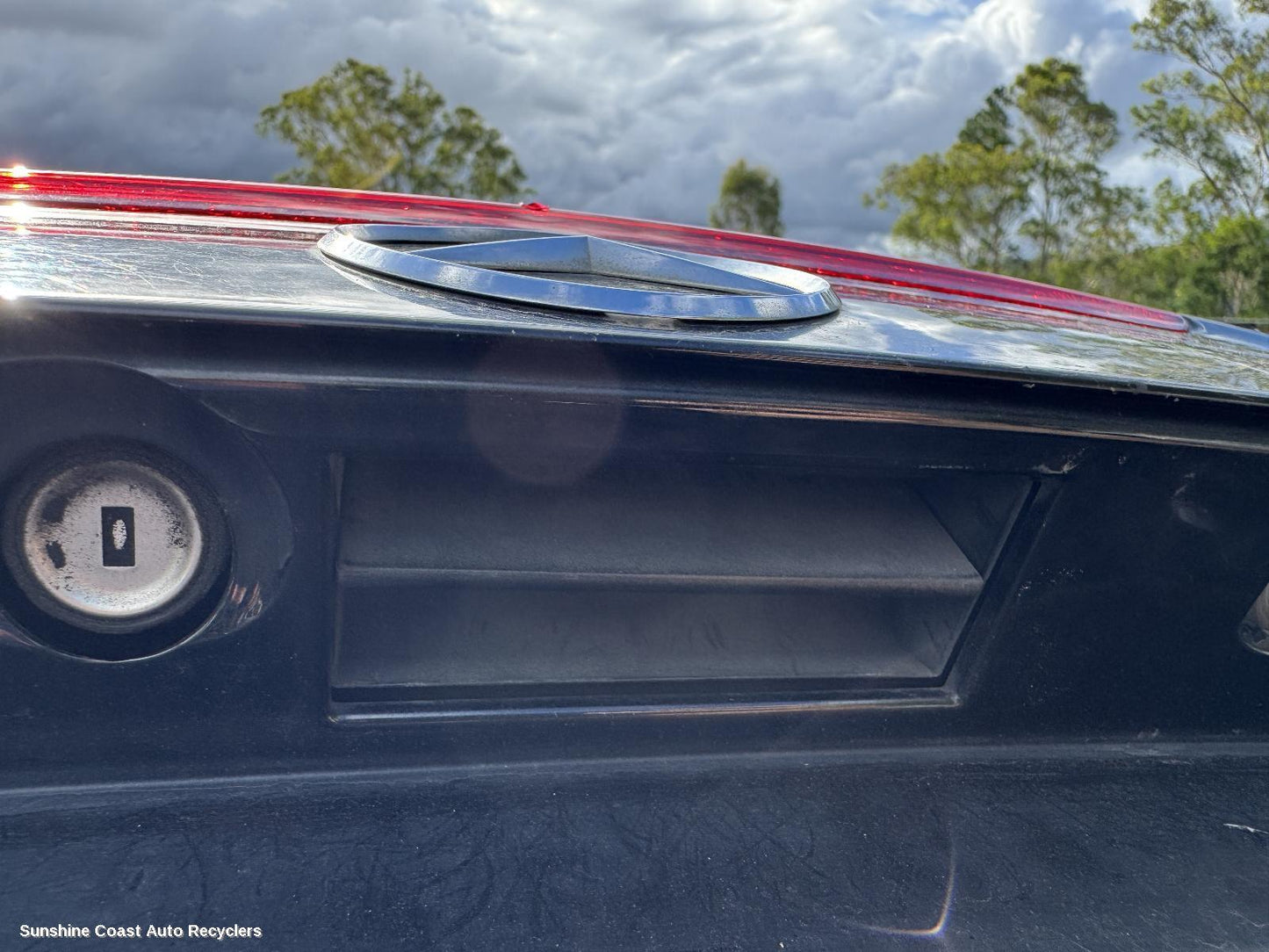 2007 Mercedes Clk Tailgate Handle