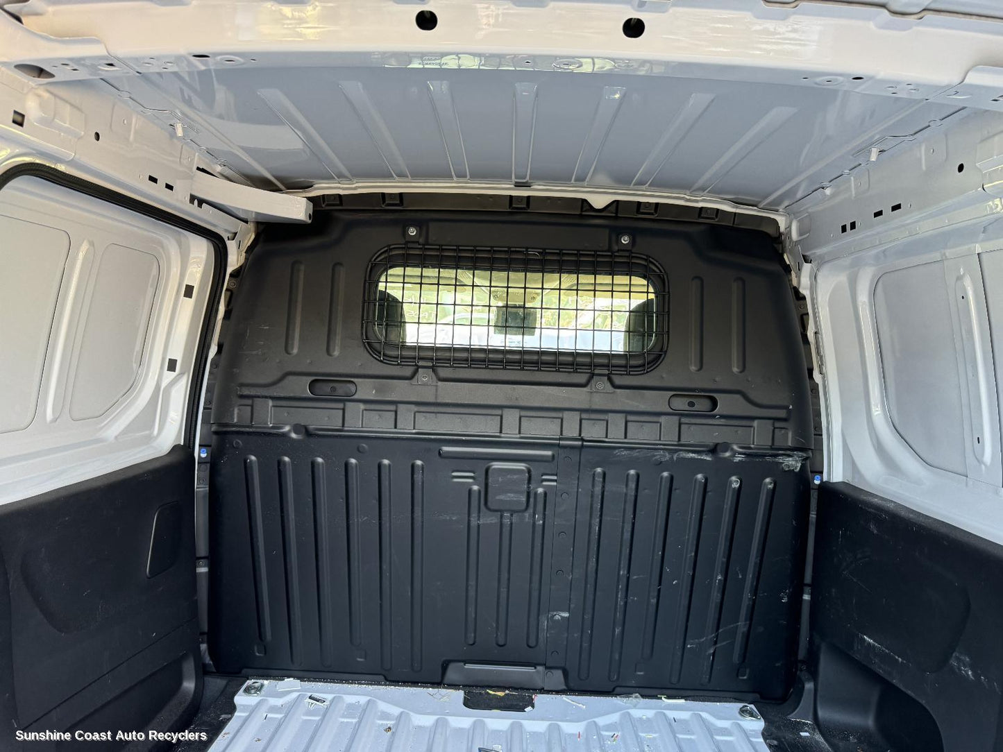2019-2026 Peugeot Partner Cargo Barrier