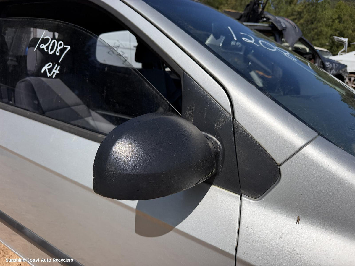 2002-2005 Hyundai Getz Right Door Mirror