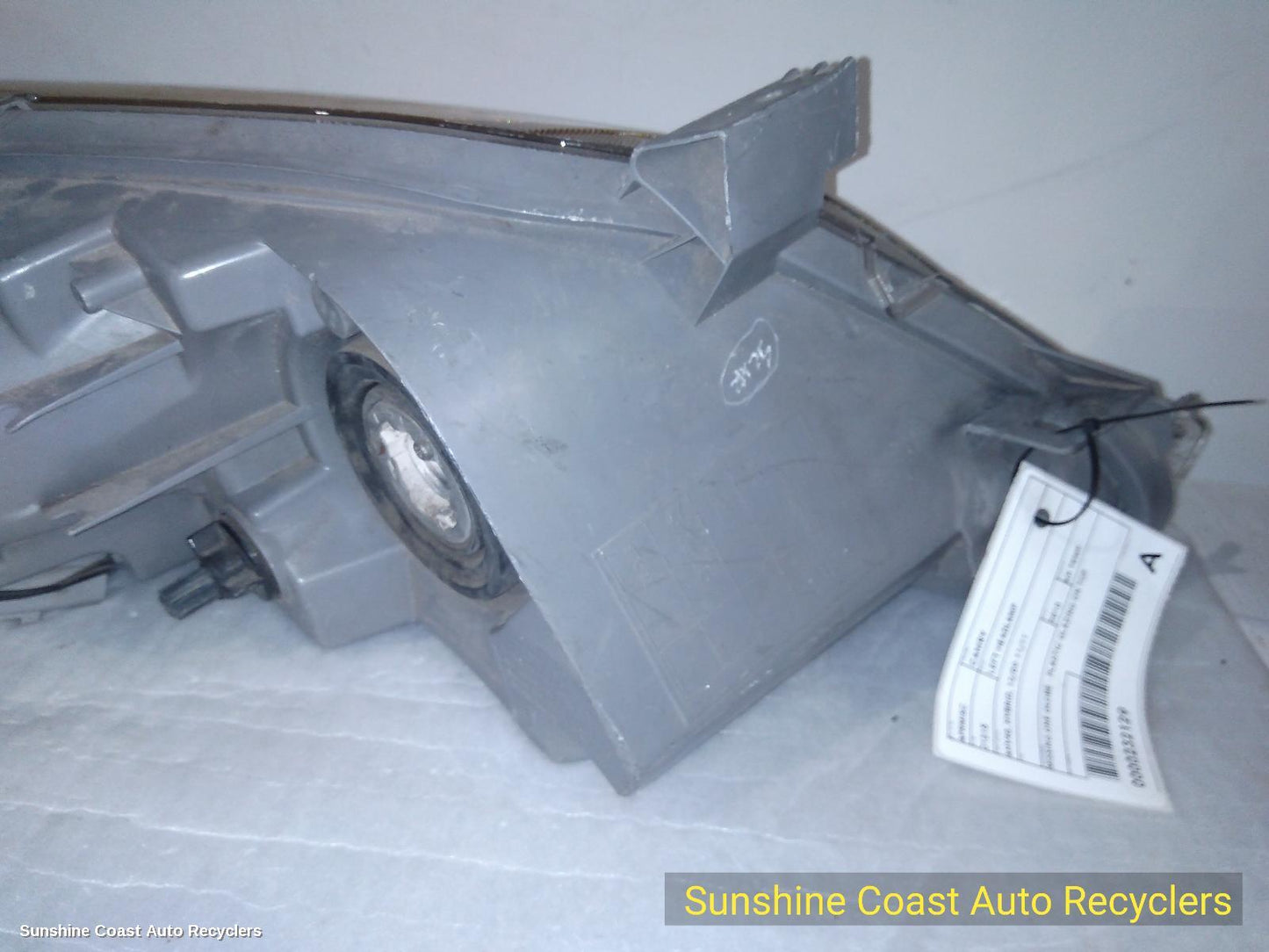 2010 Toyota Camry Left Headlamp