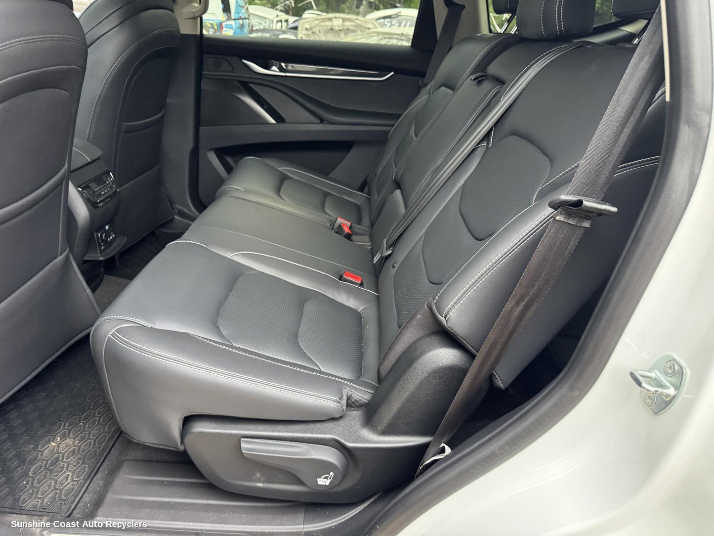2022 Ldv D90 2nd Seat  Rear Seat