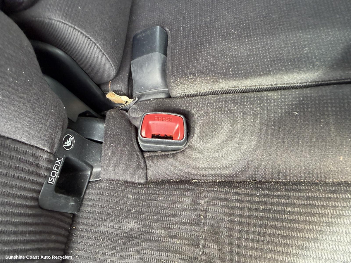 2012-2015 Toyota Rav4 Seatbelt Stalk