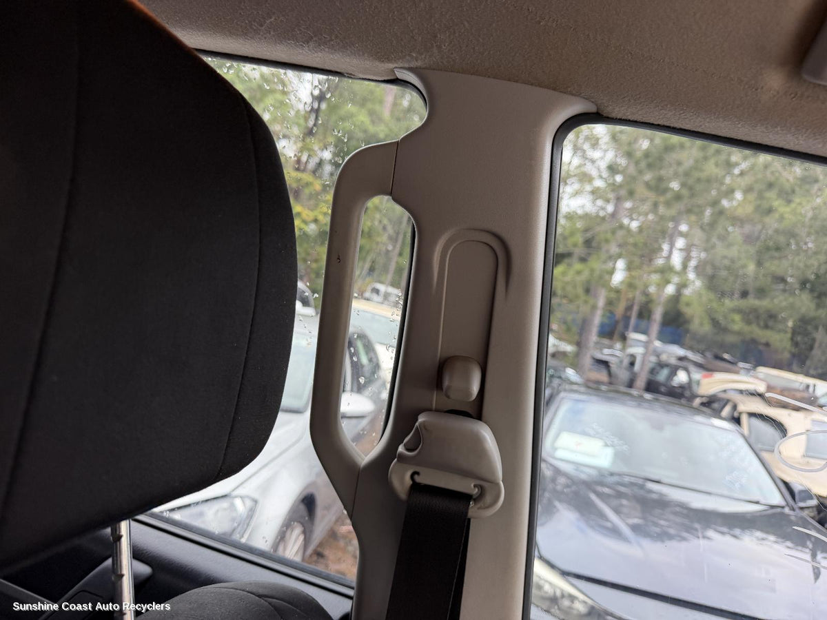 2006-2014 Mitsubishi Pajero Grab Handle