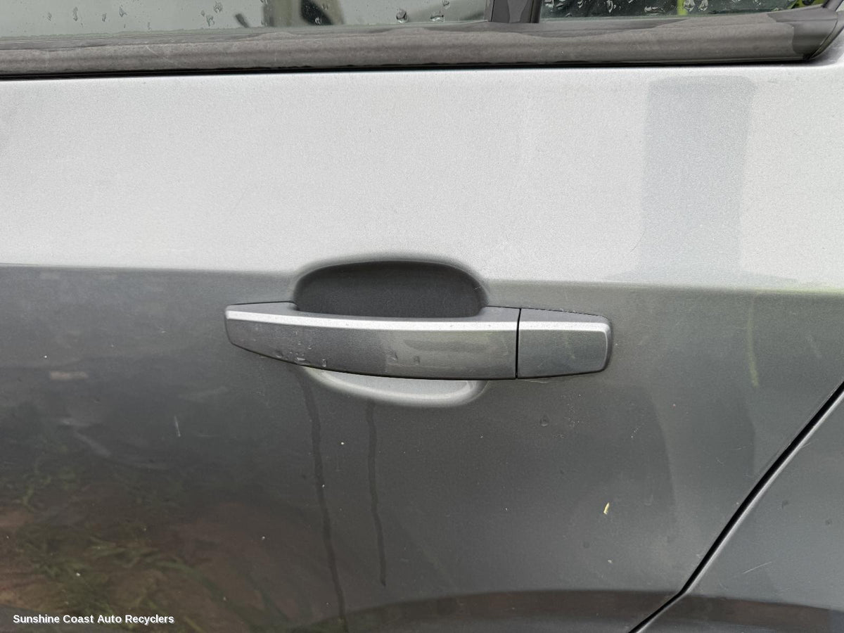 2011-2016 Holden Barina Door Handle