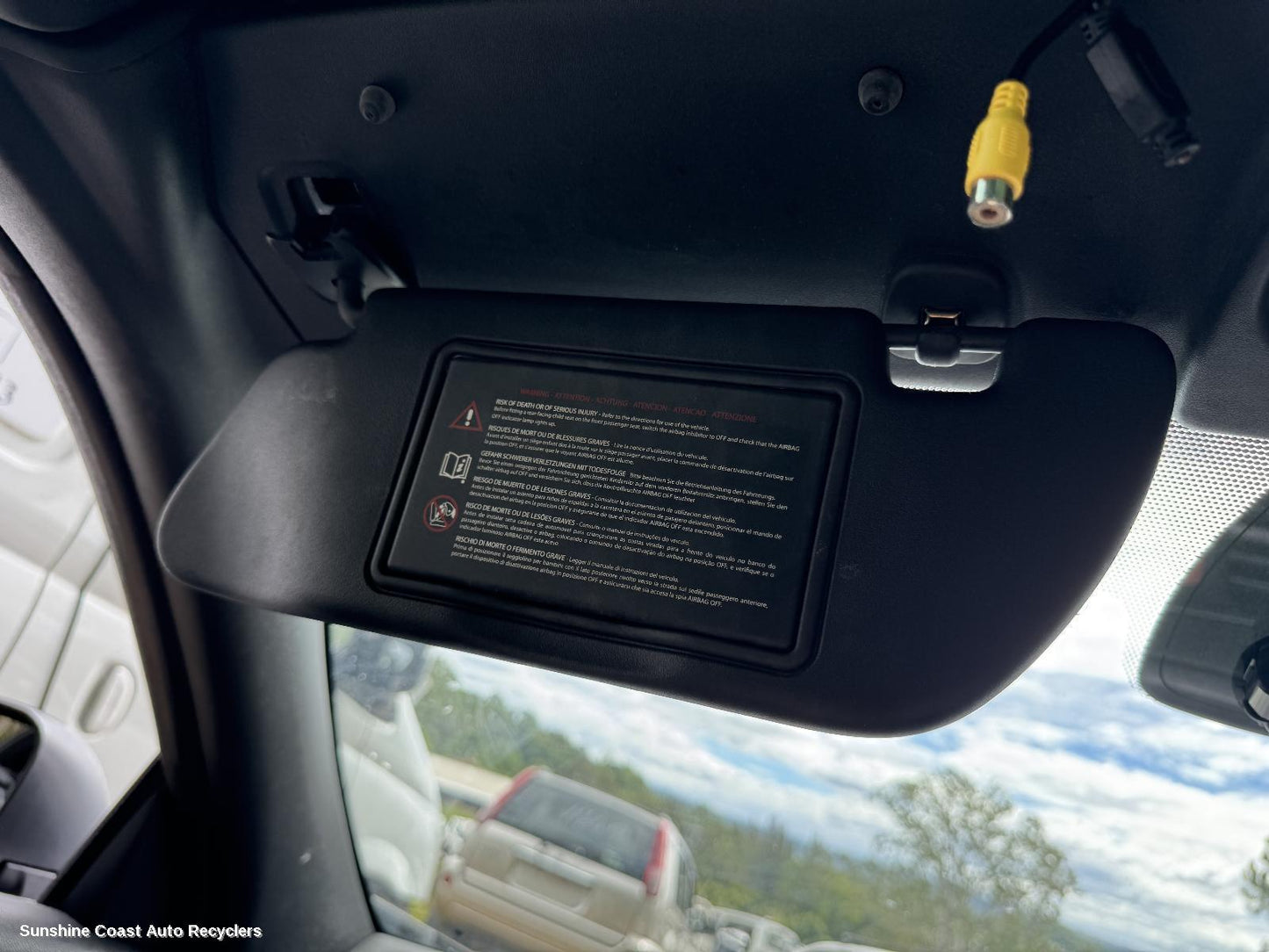 2011 Renault Megane Sunvisor