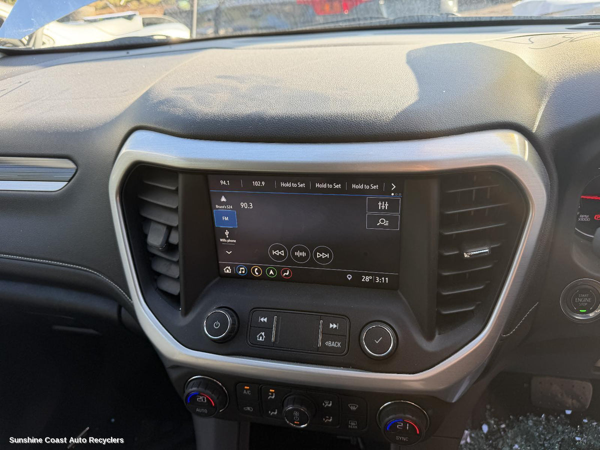 2018-2020 Holden Acadia Misc