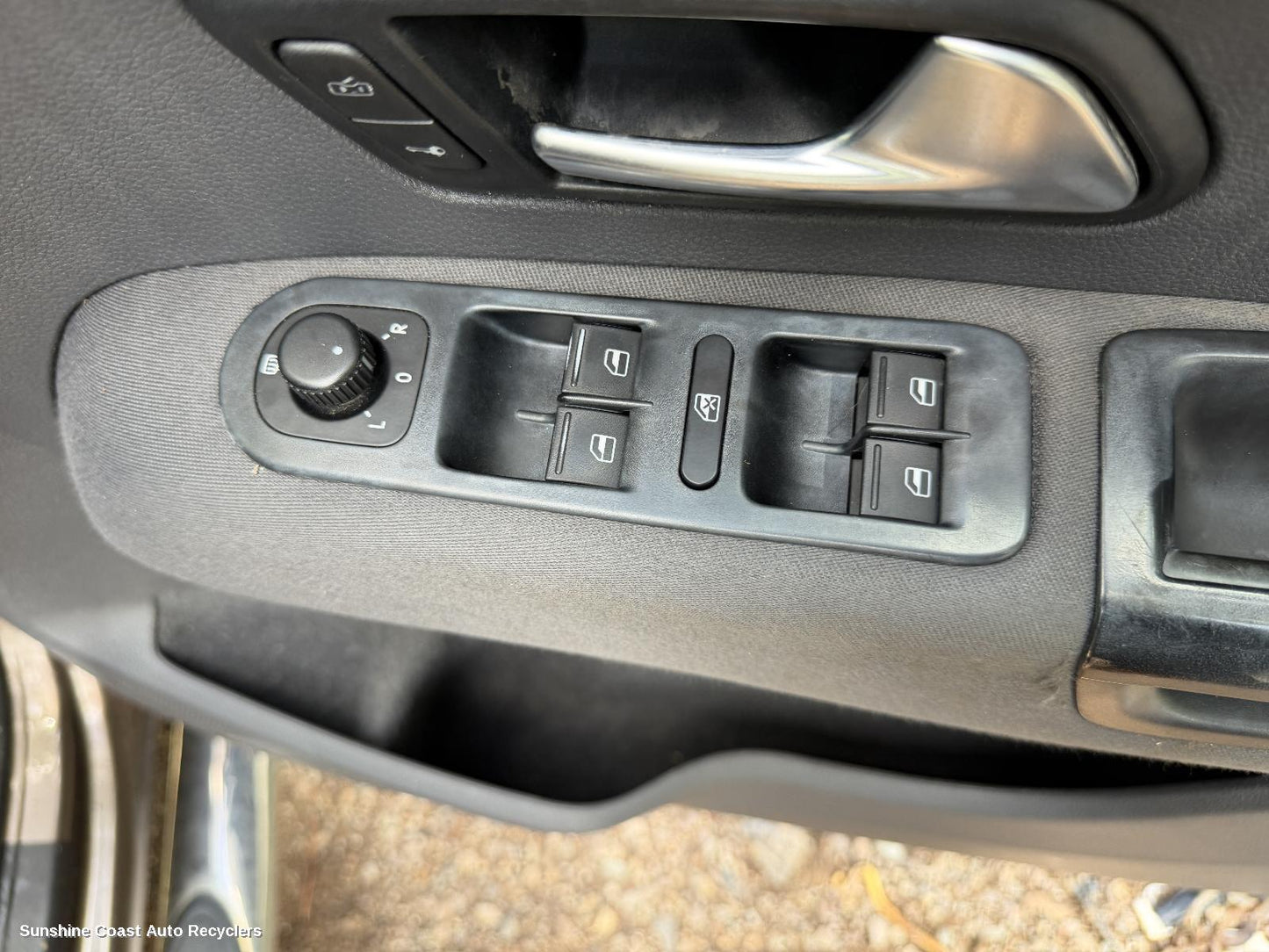2010-2022 Volkswagen Amarok Pwr Dr Wind Switch