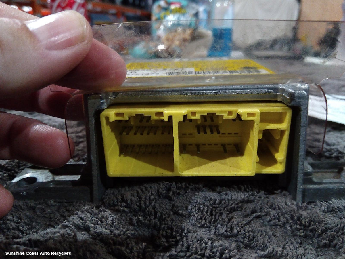 2002-2006 Mitsubishi Pajero Airbag Module Sensor