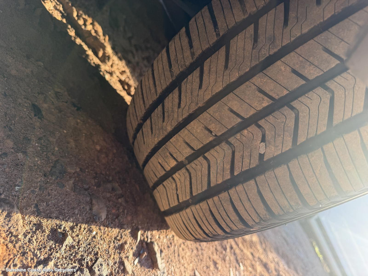 2006-2010 Mercedes R Class Tyre