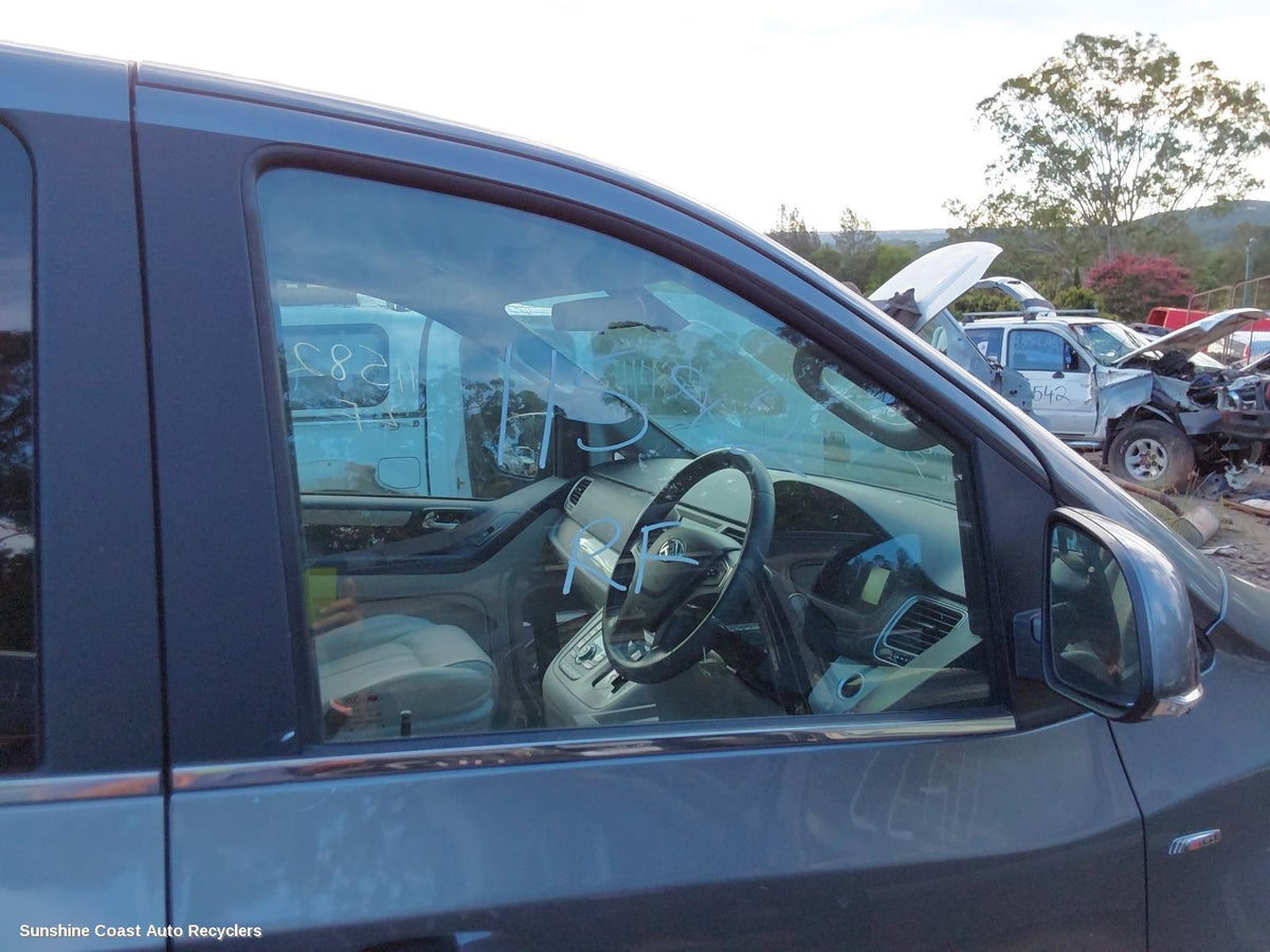 2015-2025 Ldv G10 Right Front Door Window