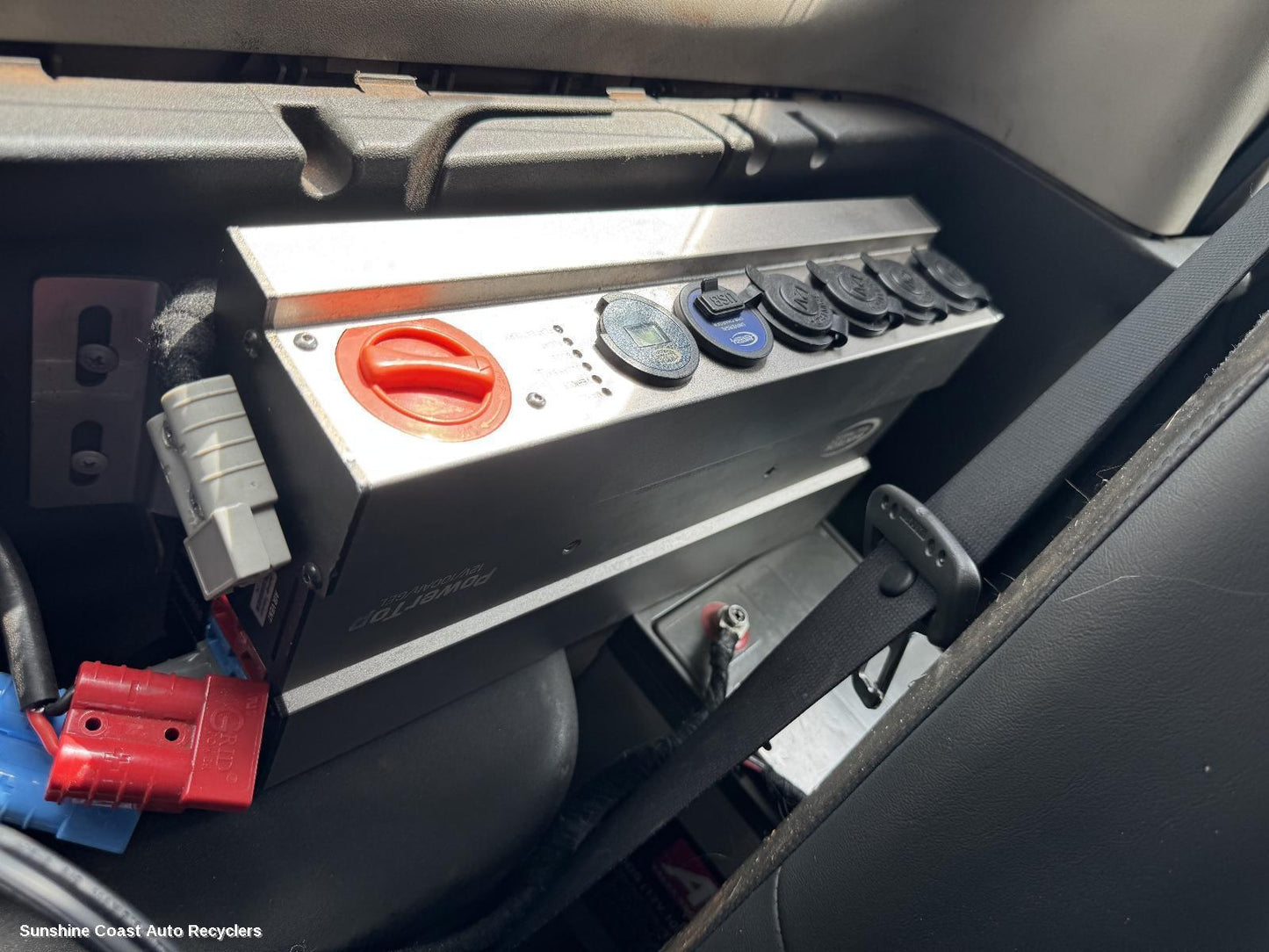 2010 Nissan Pathfinder Roof Rack Bars