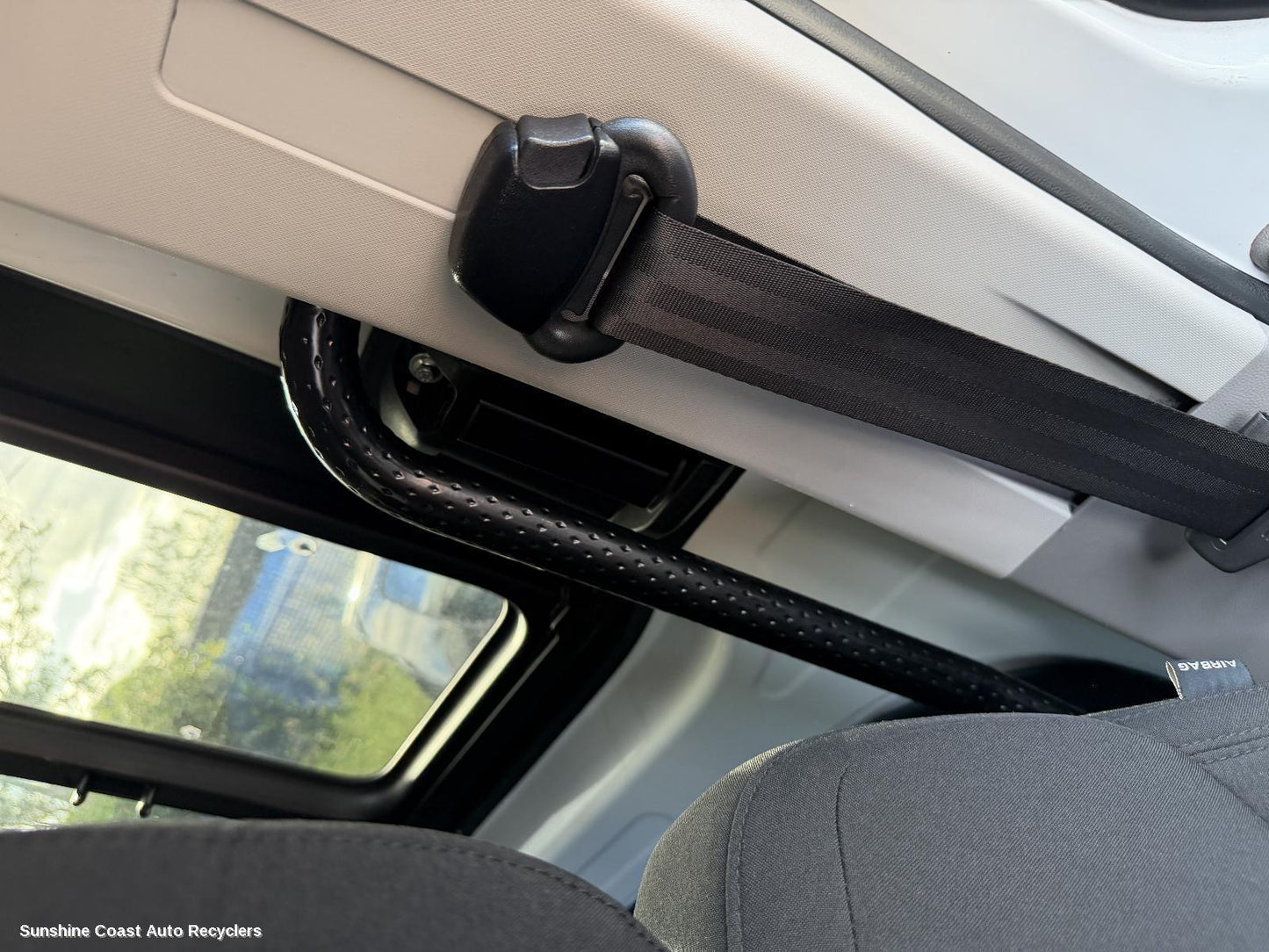 2020-2026 Ldv Deliver 9 Seatbelt Stalk