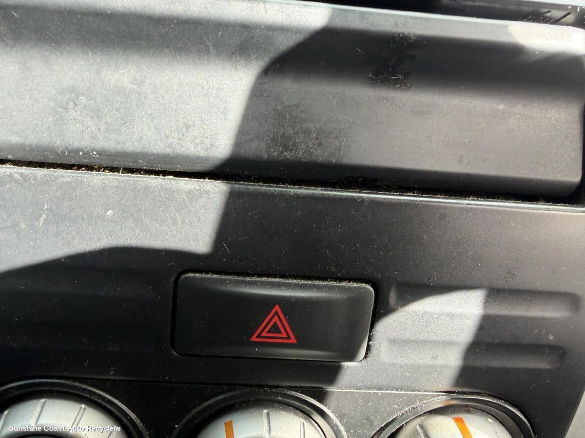 2007-2014 Nissan Xtrail Misc Switch Relay