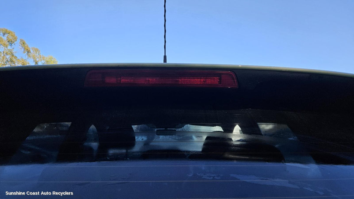 2013-2021 Nissan Qashqai High Level Stoplight