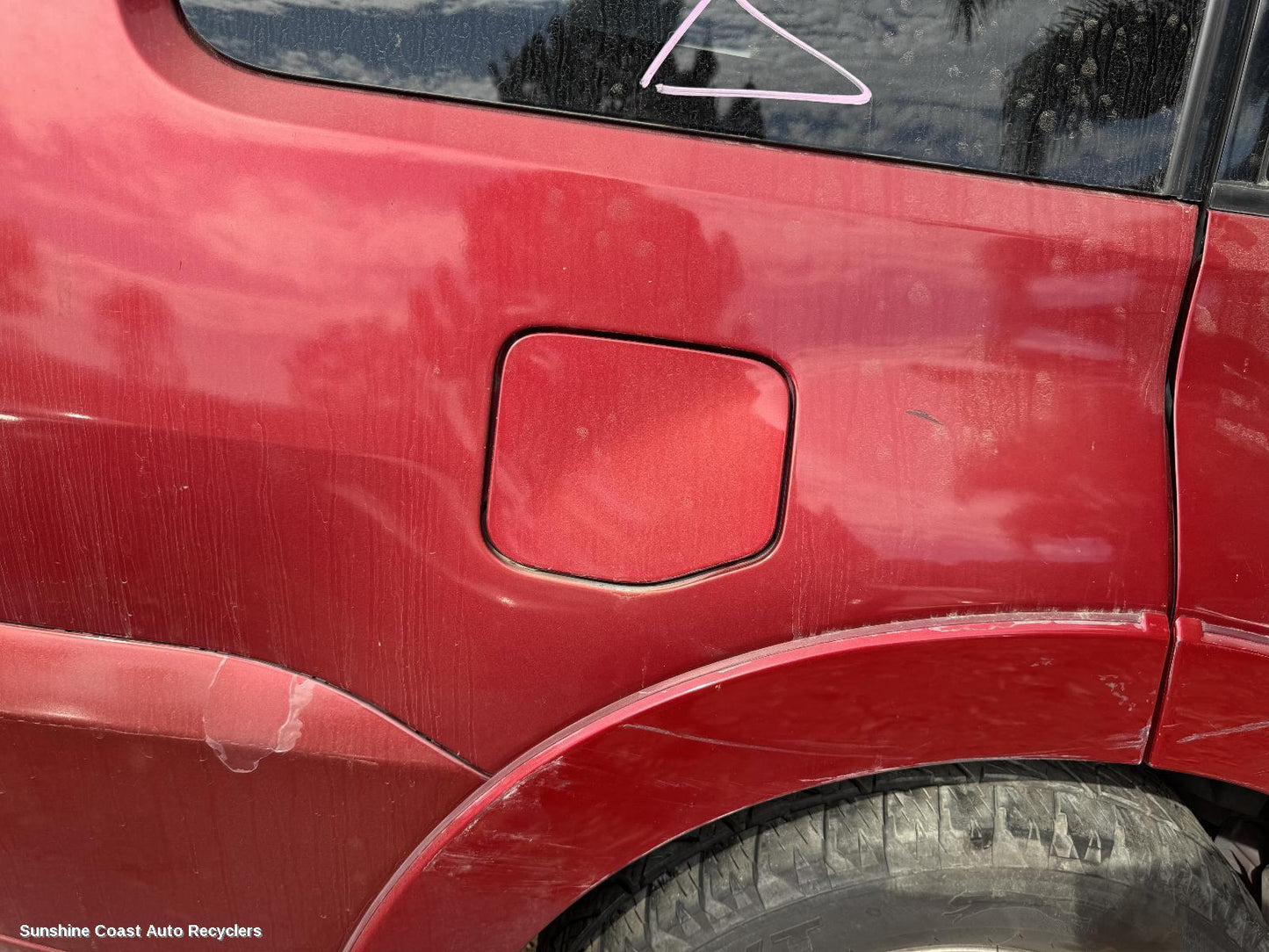 2009 Mitsubishi Pajero Fuel Door   Filler