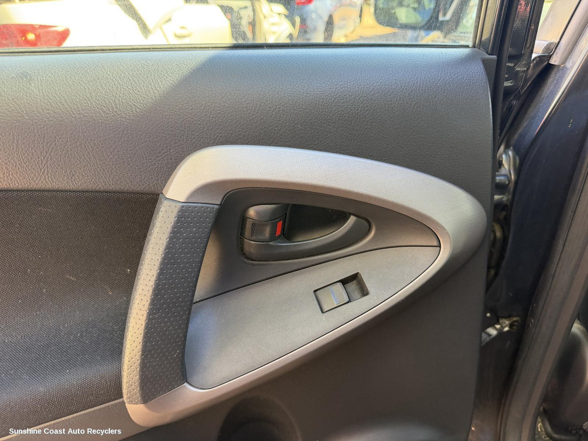 2005-2012 Toyota Rav4 Door Handle