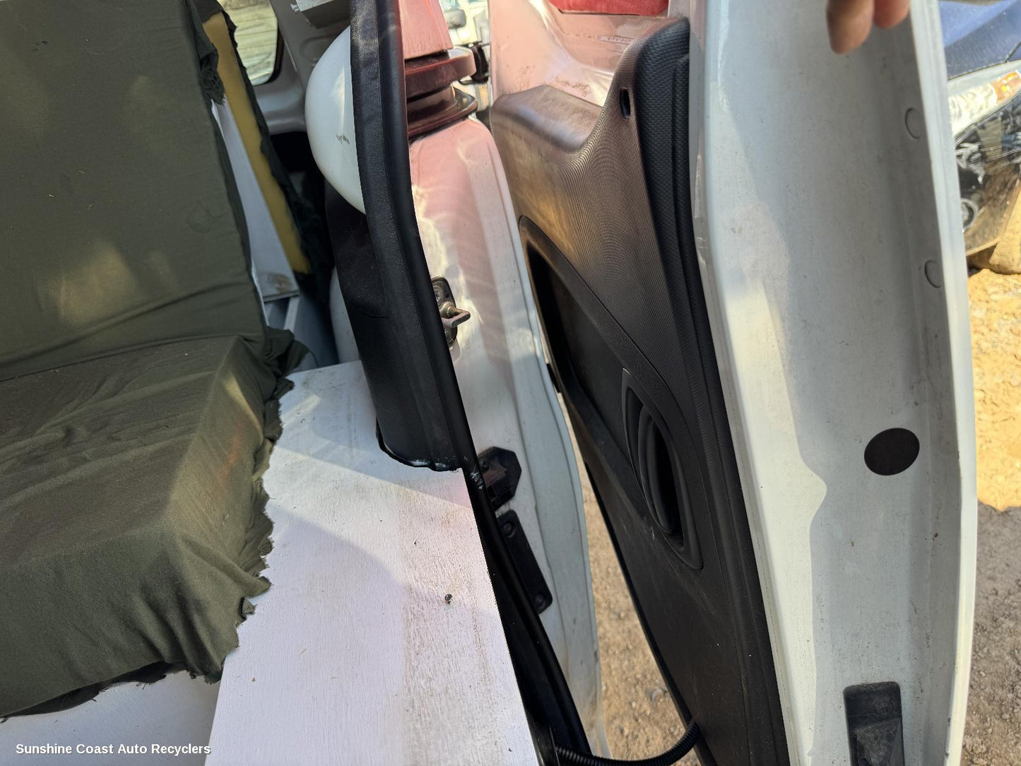 2013 Peugeot Partner Door Handle