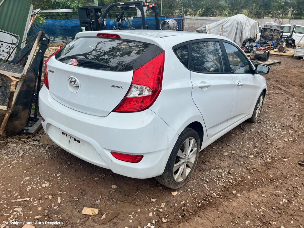 2011-2019 Hyundai Accent Headrest