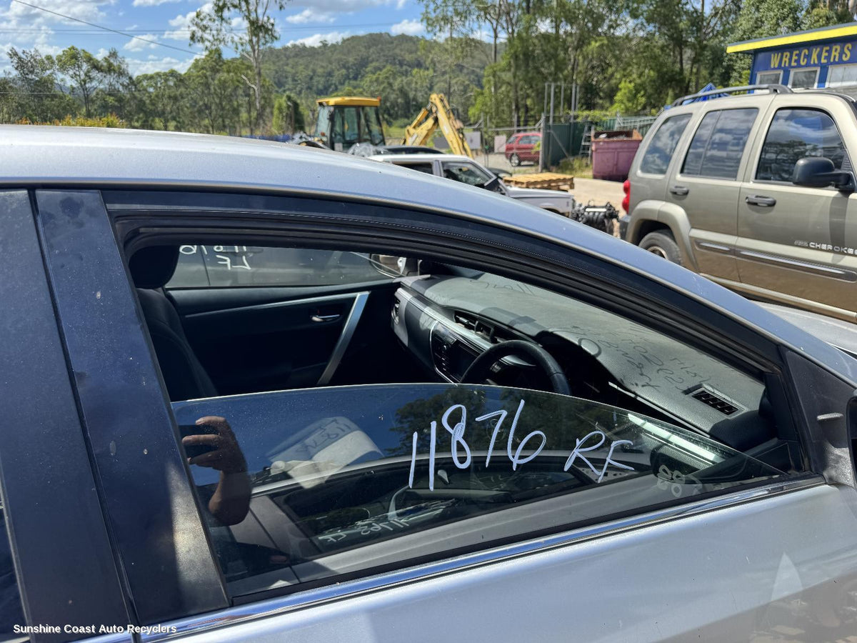 2013-2019 Toyota Corolla Right Front Door Window