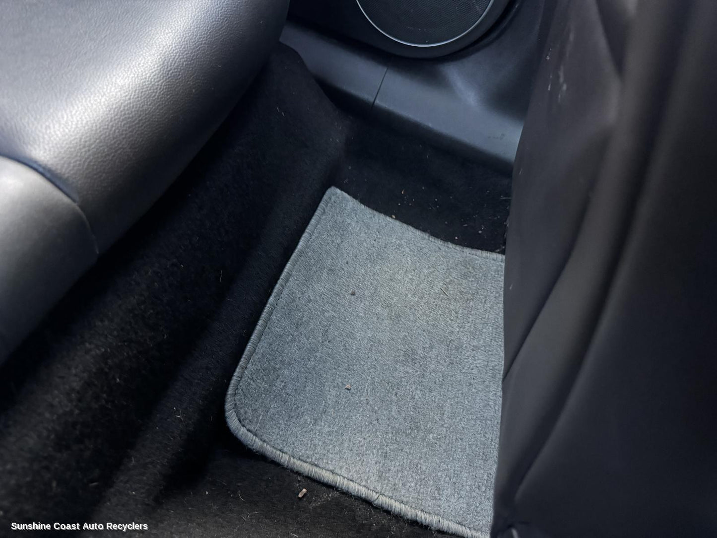 2016 Holden Cruze Floor Mats