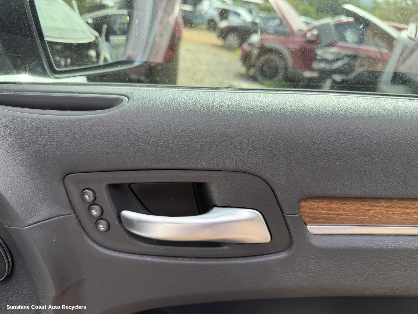 2012 Chrysler 300c Door Handle