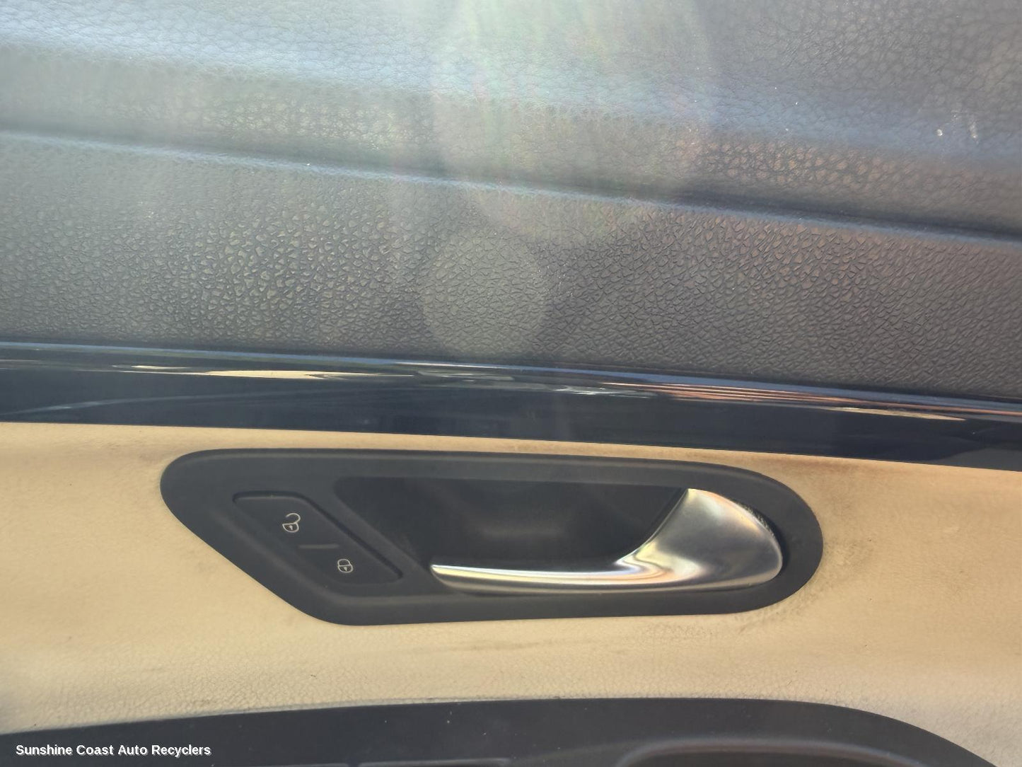 2007-2014 Volkswagen Eos Door Handle