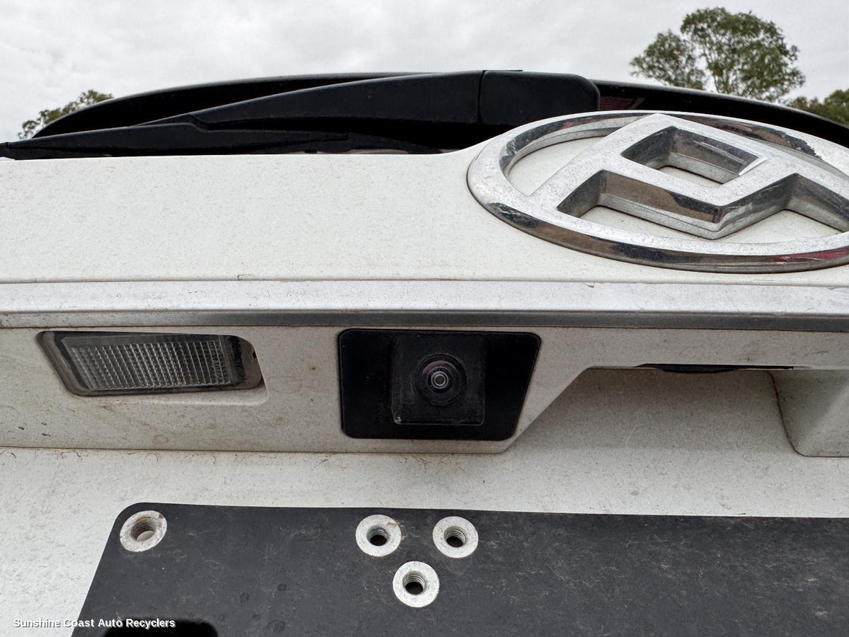2017-2025 Ldv D90 Reverse Camera