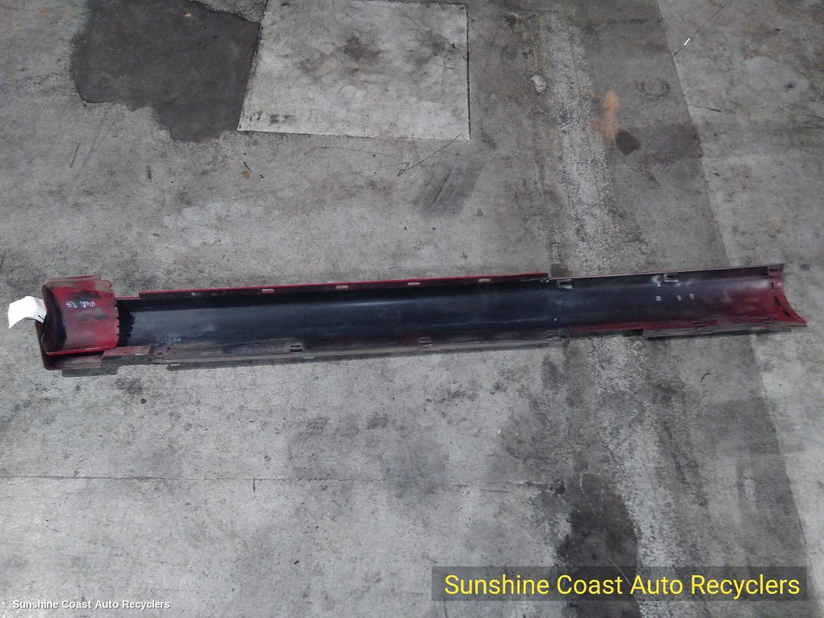 2002-2007 Holden Commodore Side Step Skirt
