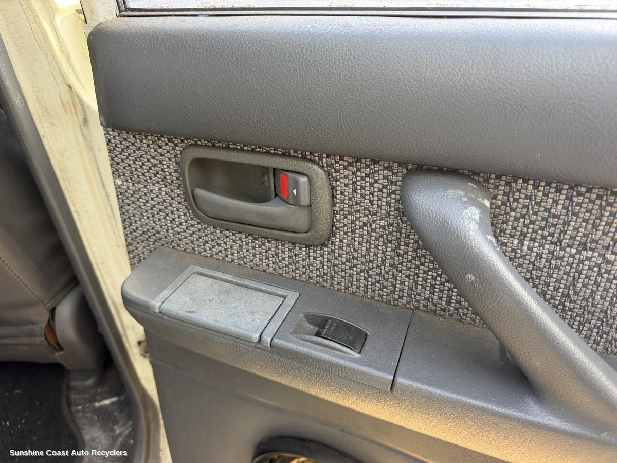 1990-1998 Toyota Landcruiser Ashtray
