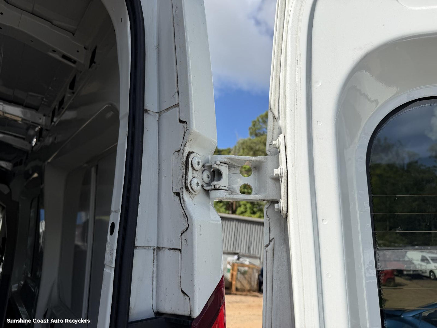 2020-2026 Ldv Deliver 9 Bootlid Tgate Hinge