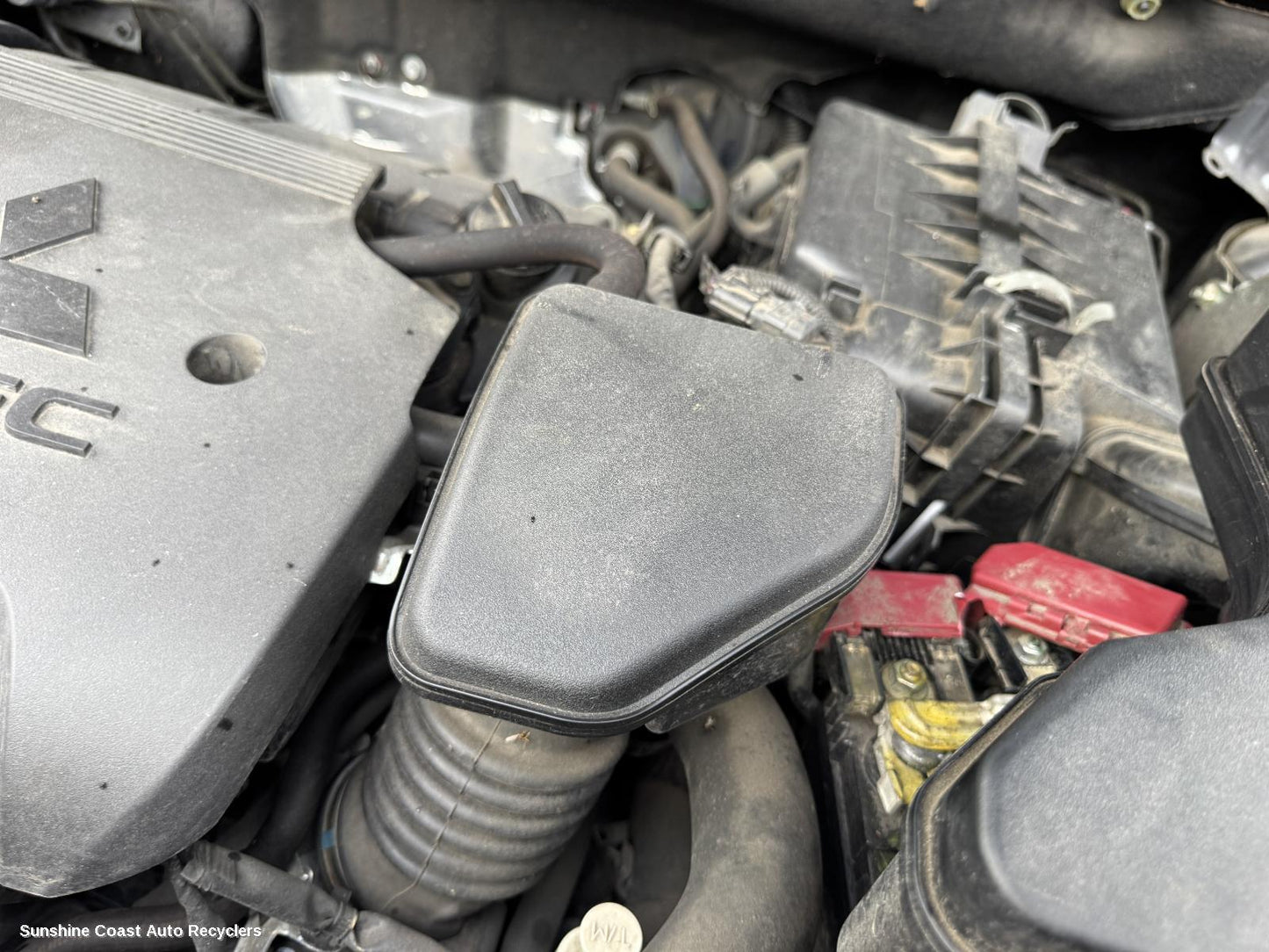2018 Mitsubishi Outlander Air Cleaner Box