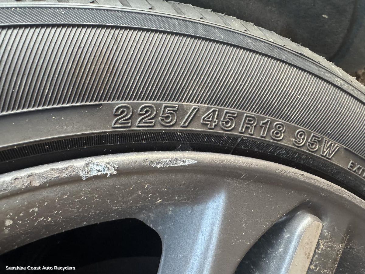2013-2019 Volvo S40 Tyre