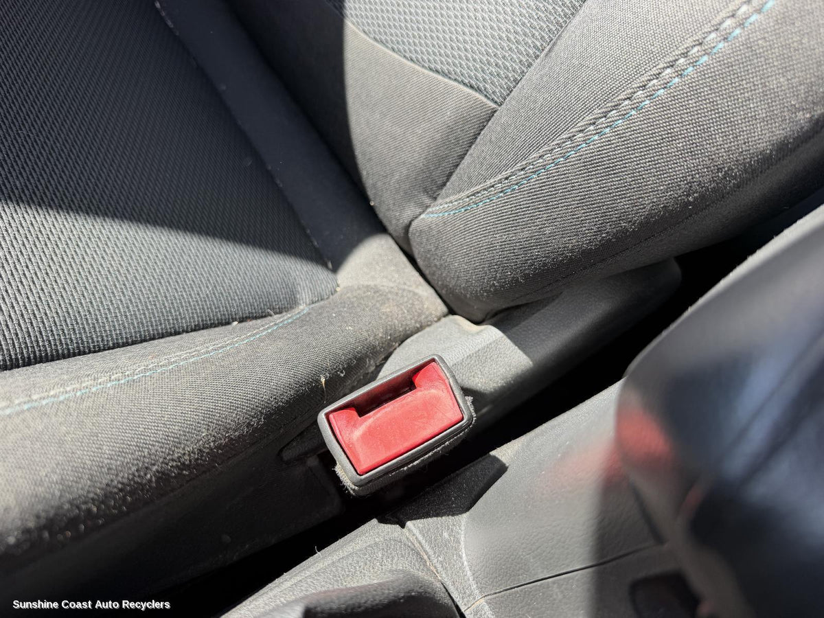 2016-2017 Holden Astra Seatbelt Stalk