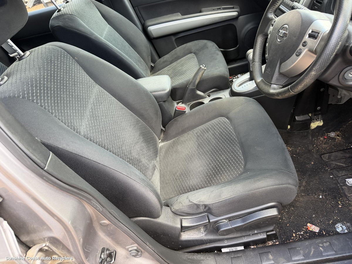 2007-2013 Nissan Xtrail Seatbelt Stalk