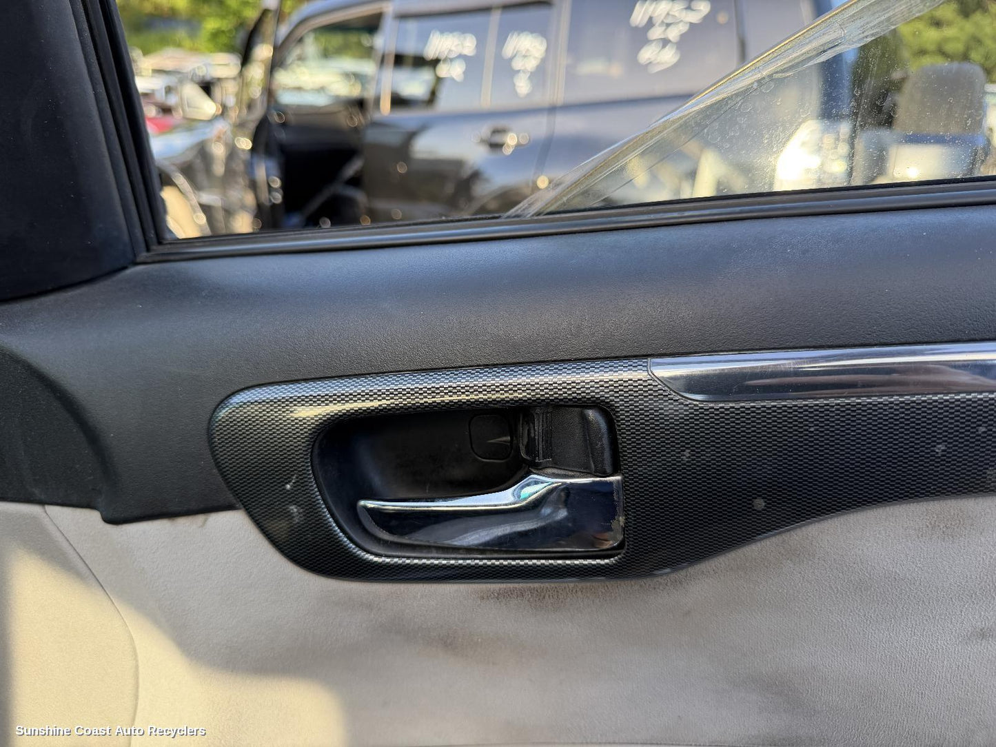 2009-2015 Mitsubishi Challenger Door Handle