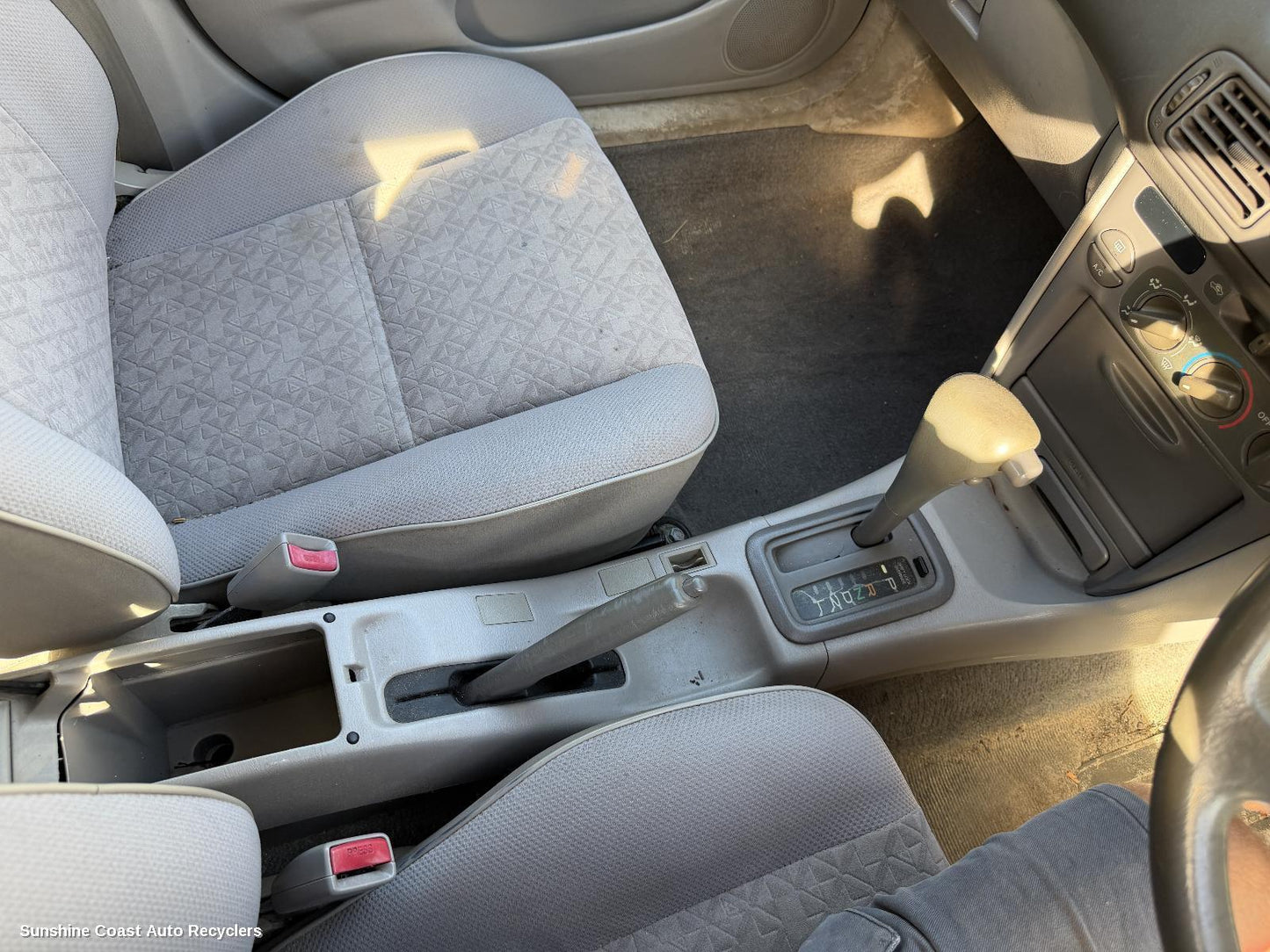 1998-2001 Toyota Corolla Gear Stick Shifter