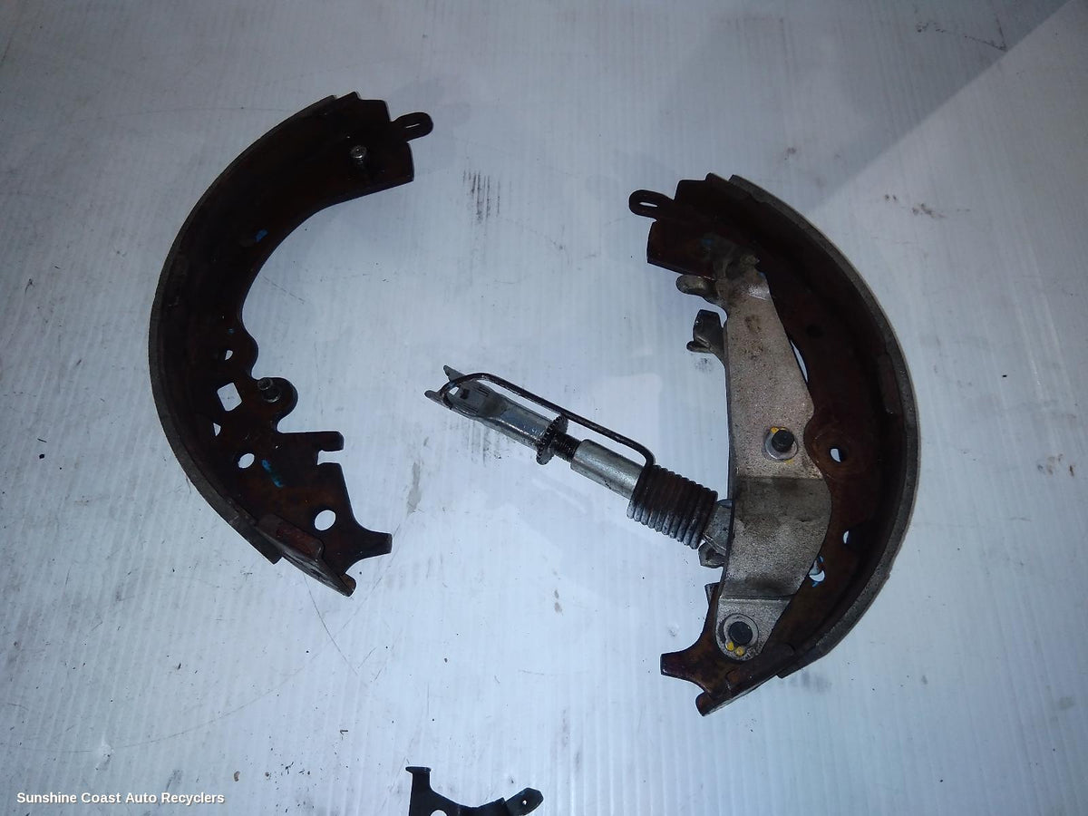 2005-2019 Toyota Hiace Rear Brake Disc Drum