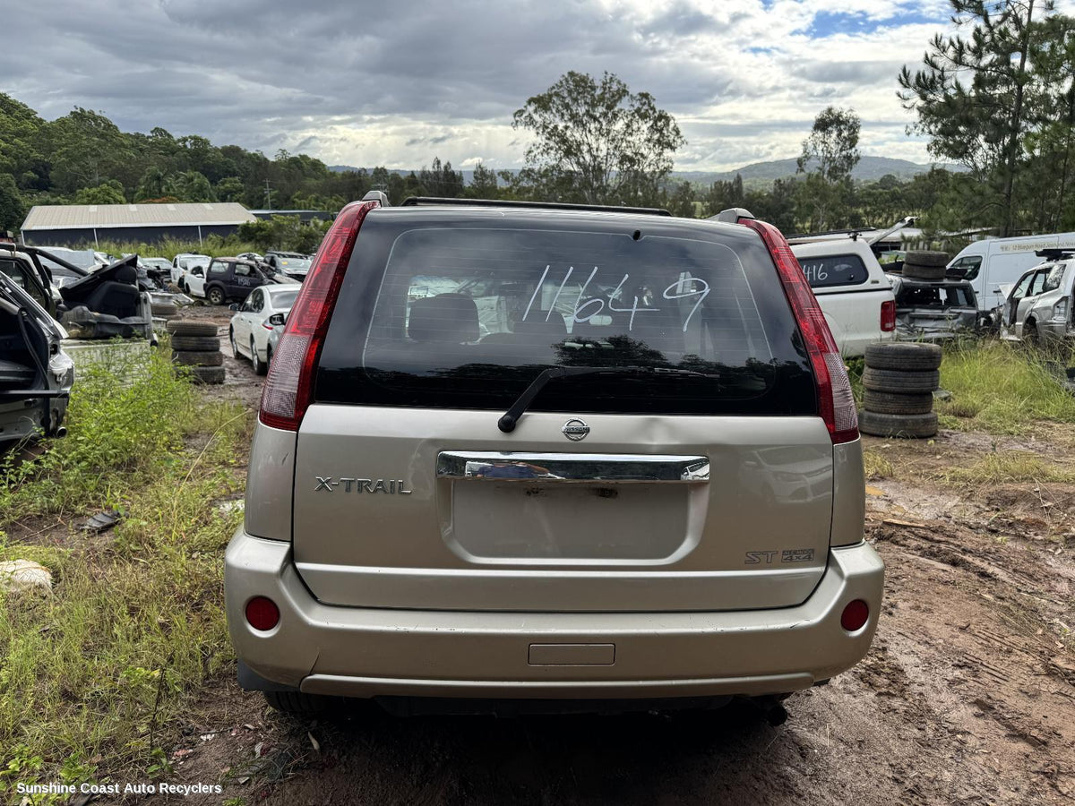 2001-2007 Nissan Xtrail Right Guard