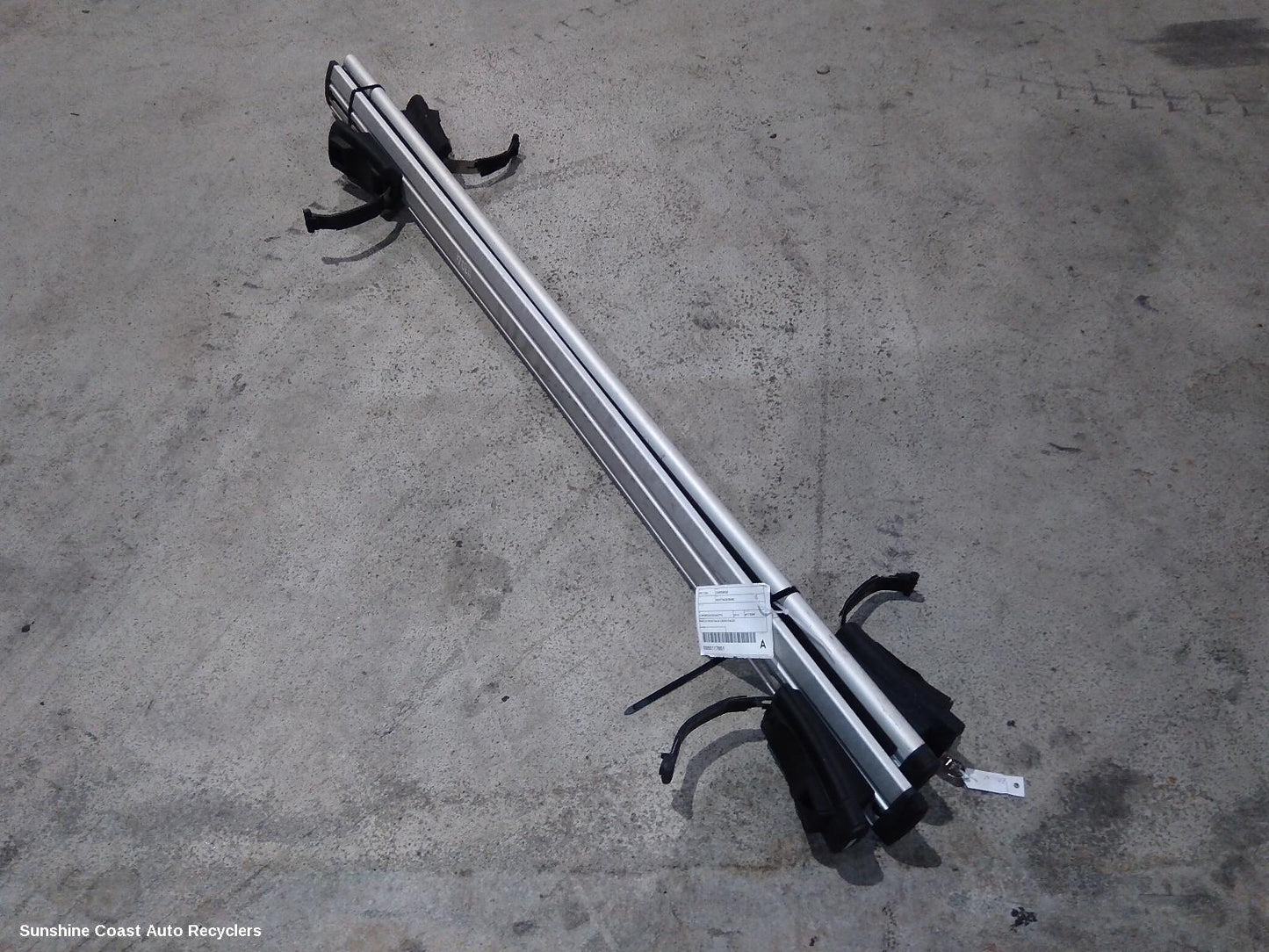 2016 Jeep Cherokee Roof Rack Bars