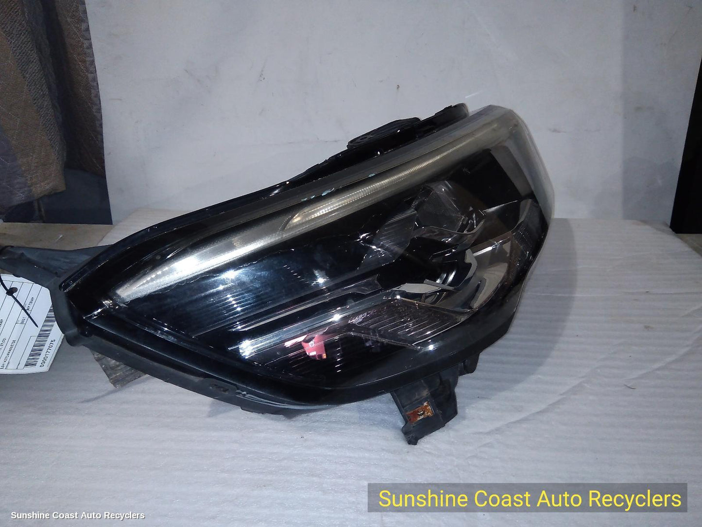 2020-2026 Ldv Deliver 9 Right Headlamp