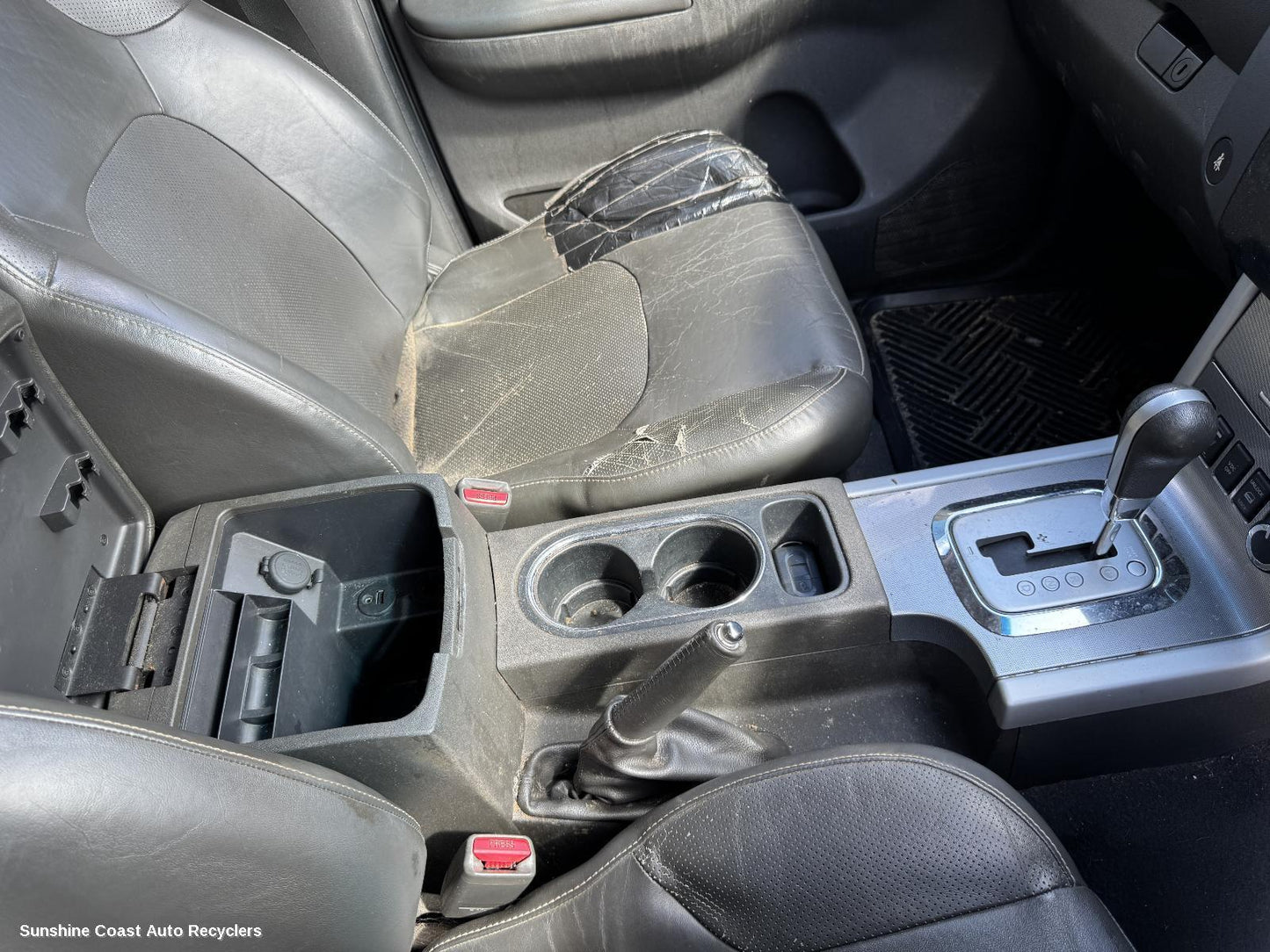 2012 Nissan Pathfinder Console