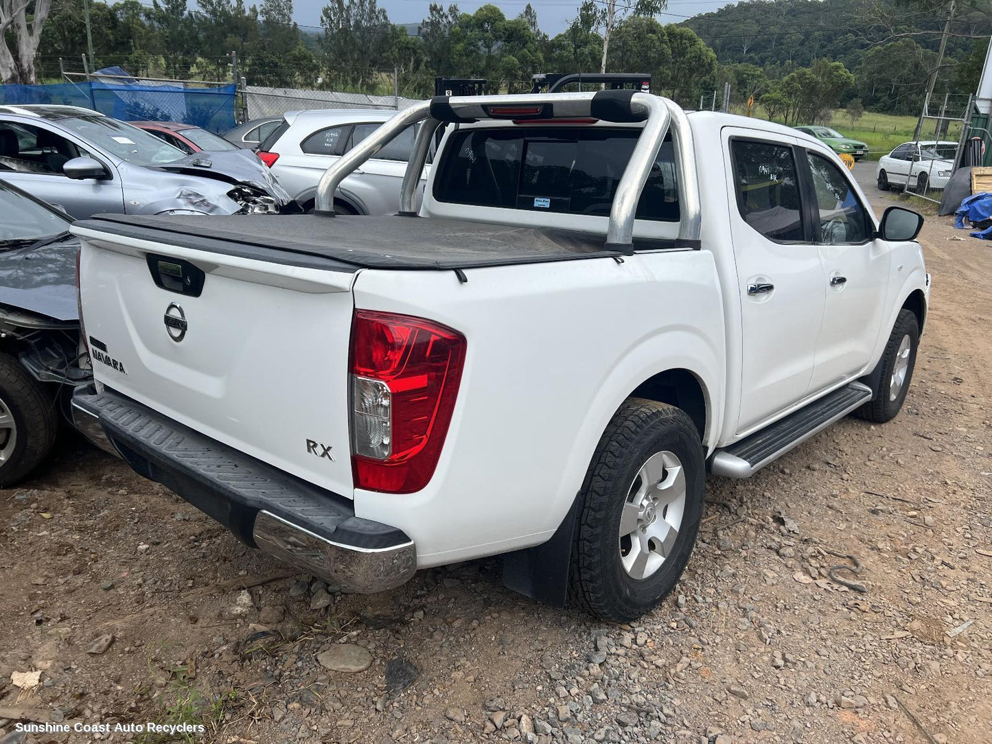 2015 Nissan Navara Headrest