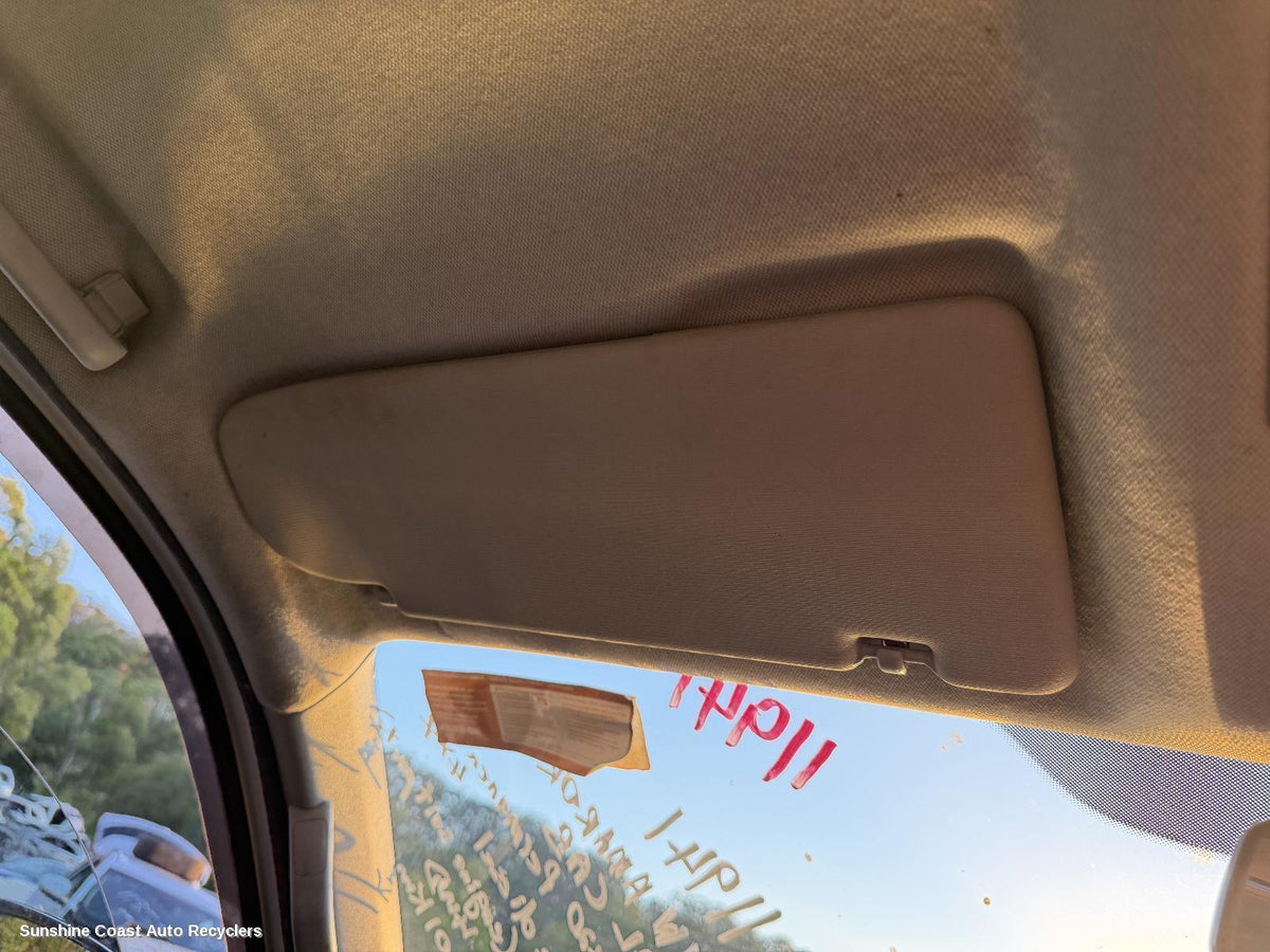 2010-2022 Volkswagen Amarok Sunvisor