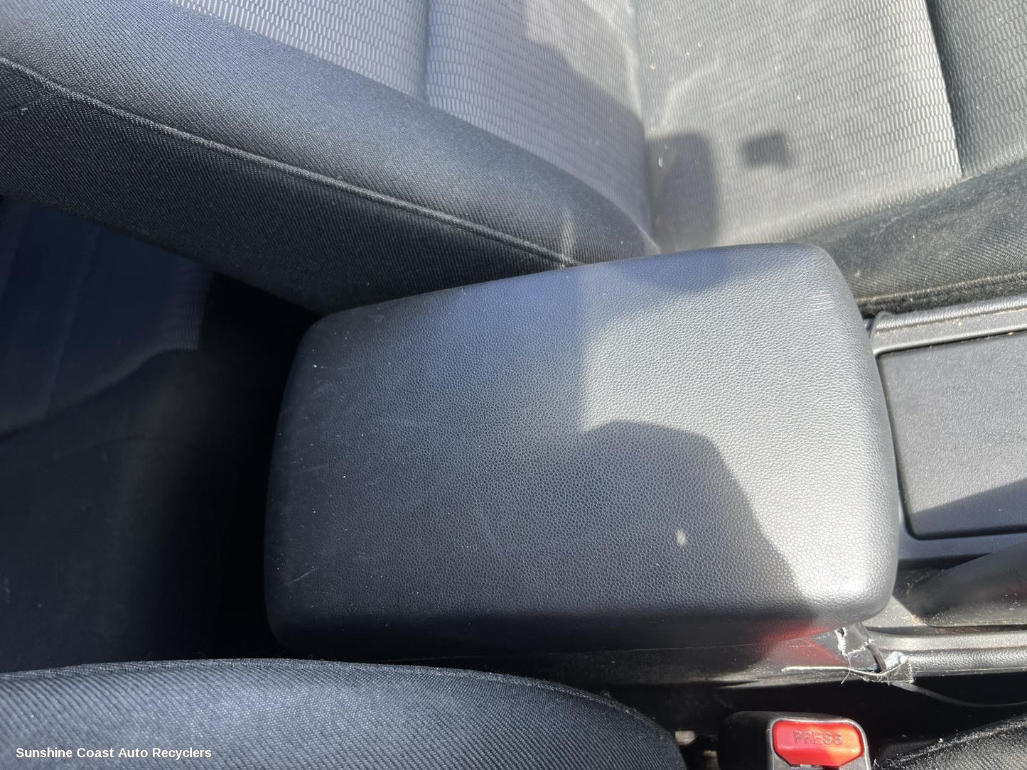 2008 Mazda 3 Console