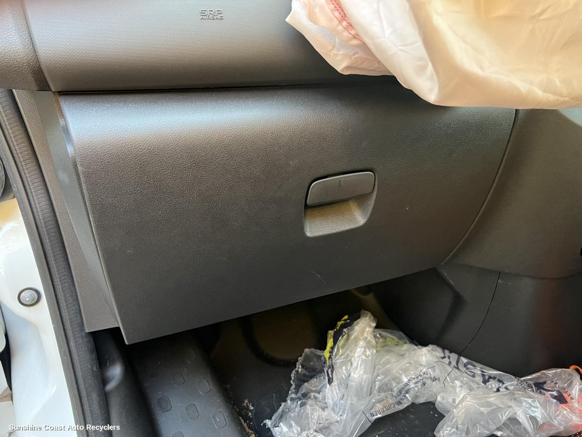 2015-2026 Renault Trafic Glove Box