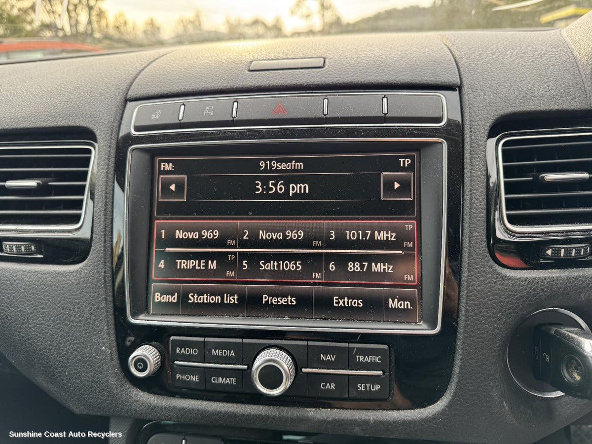 2010-2018 Volkswagen Touareg Radio Cd Dvd Sat Tv