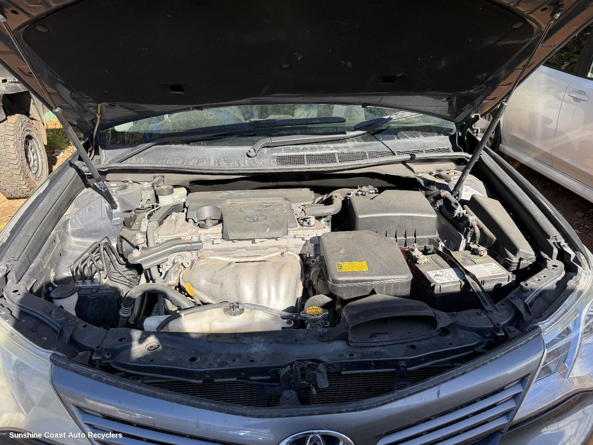 2011-2015 Toyota Camry High Level Stoplight