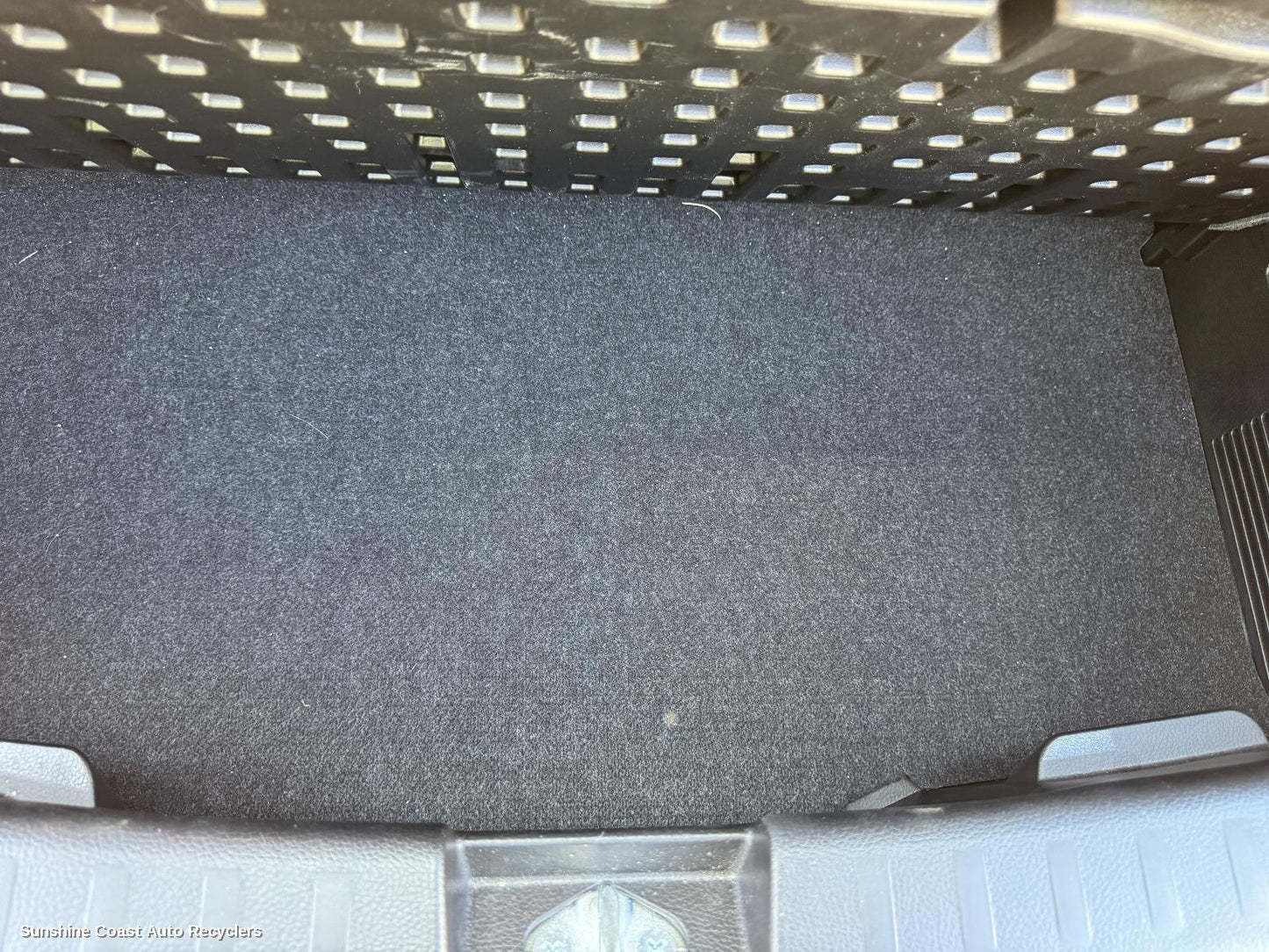 2014 Suzuki Swift Floor Mats