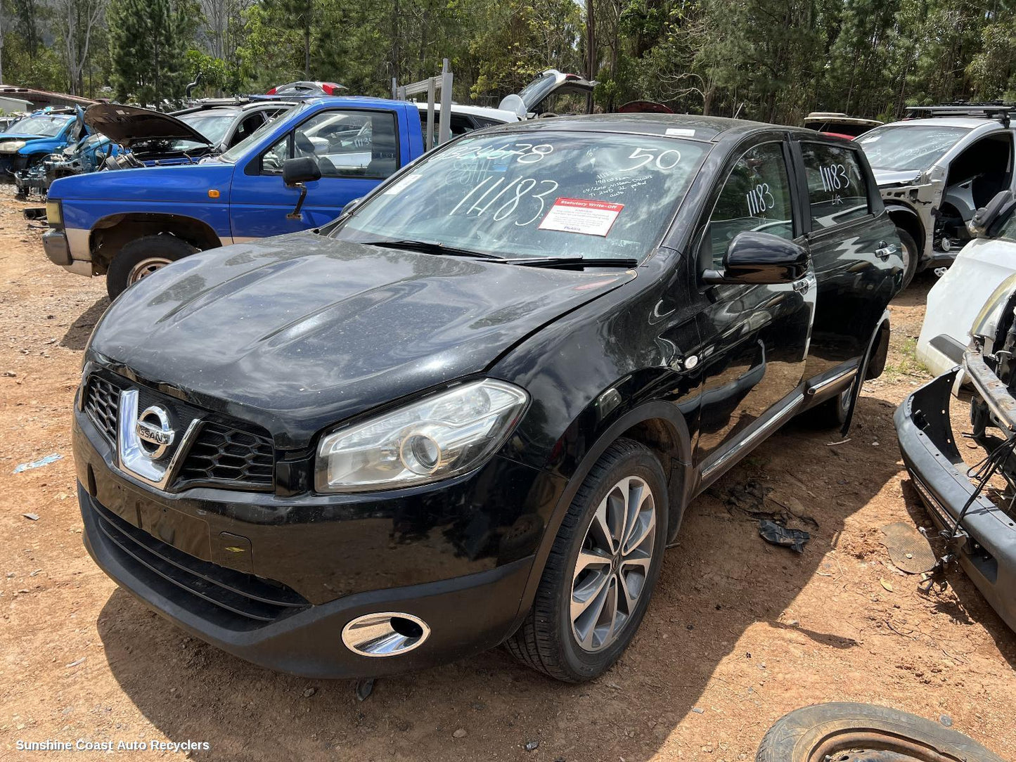 2010 Nissan Dualis Headrest