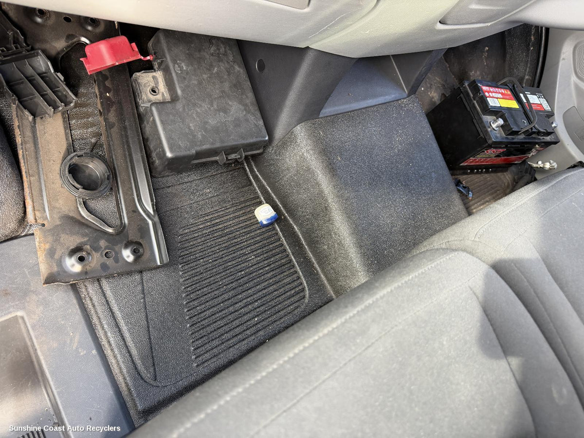 2020-2026 Ldv Deliver 9 Carpet